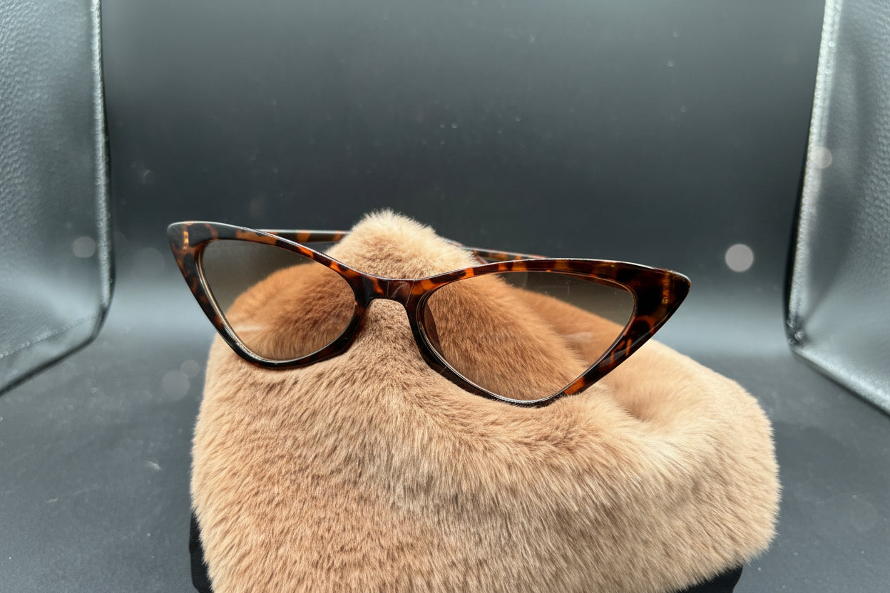 CAT EYE SHADES