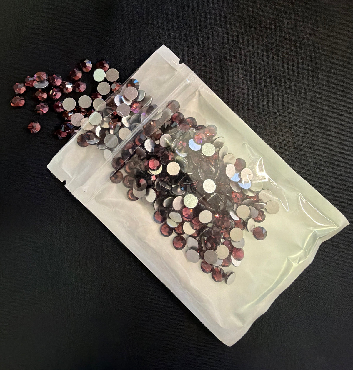 Rhinestones Ss30 2 gross (288 stones)
